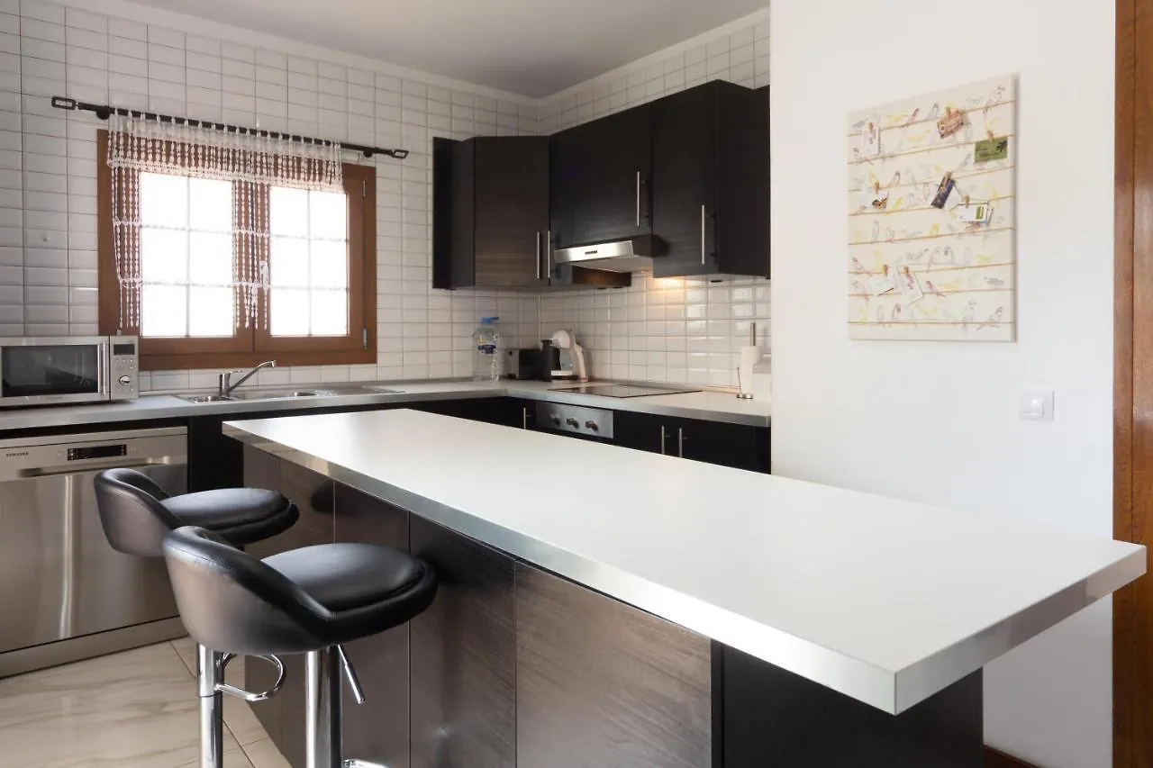 Tilley. Private Villa Costa Teguise İspanya